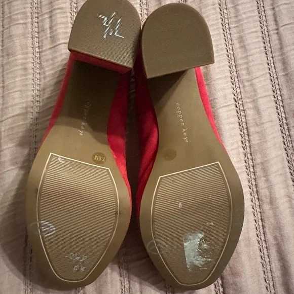 New Copper Key. Flirty Suede Platform Pumps - Picture 8 of 11